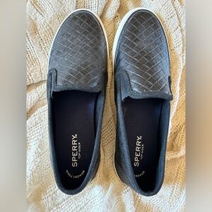 Women’s Sperry slip on shoes. Size 8